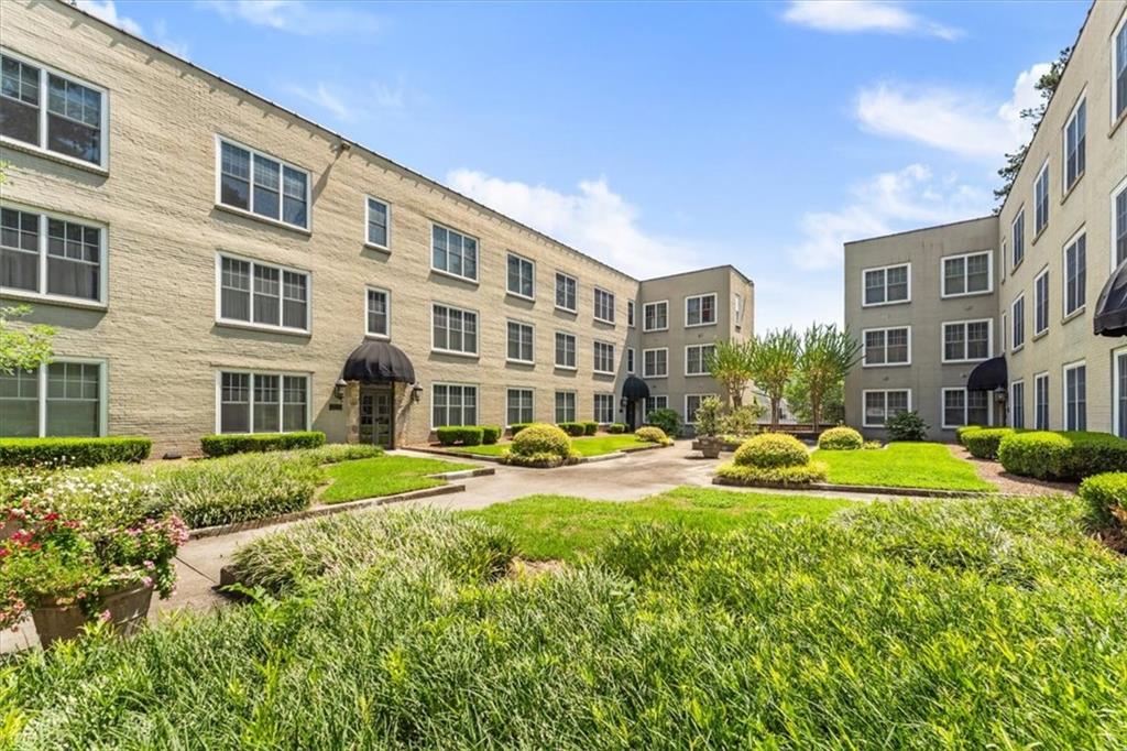 28 Collier Road NW Unit 7