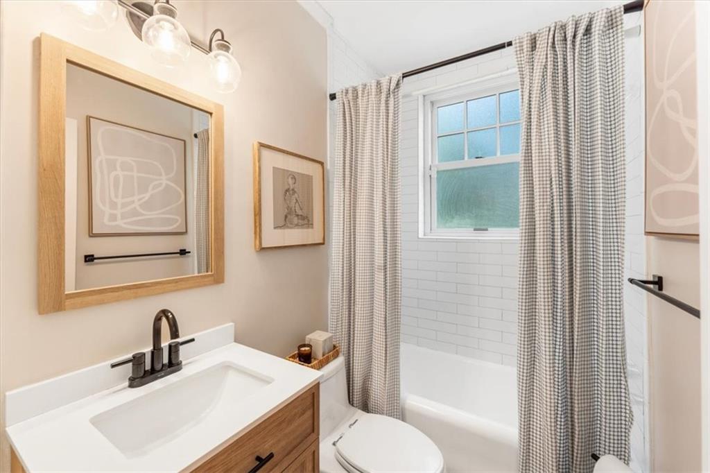 28 Collier Road NW Unit 7