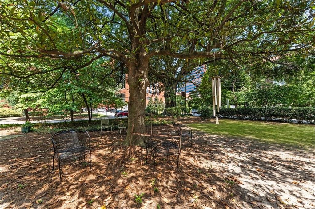 28 Collier Road NW Unit 7
