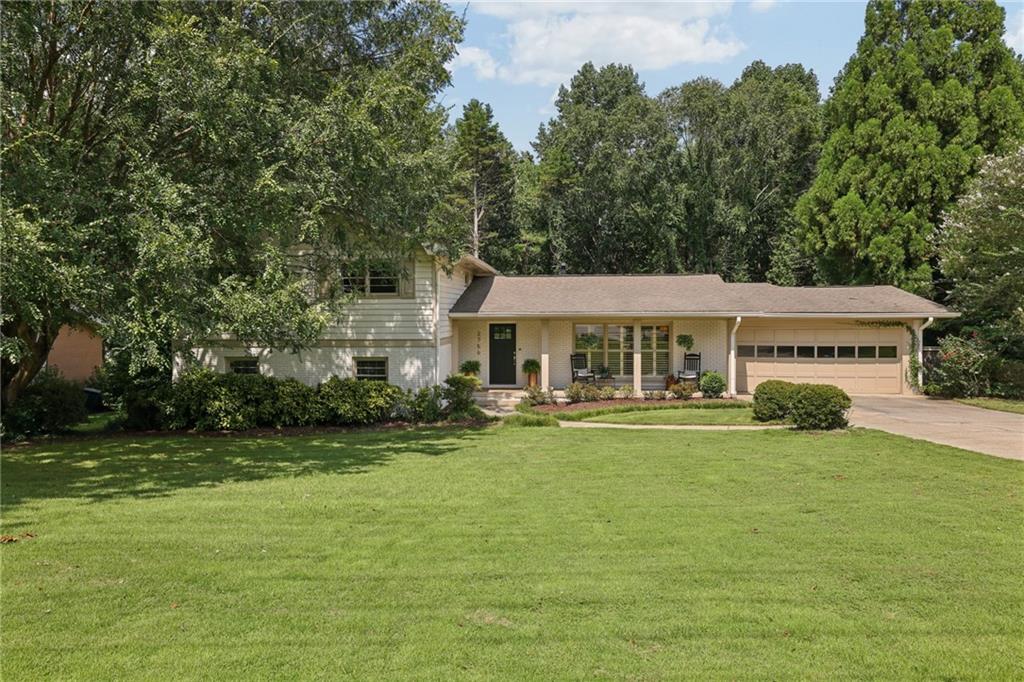2756 Fontainebleau Drive