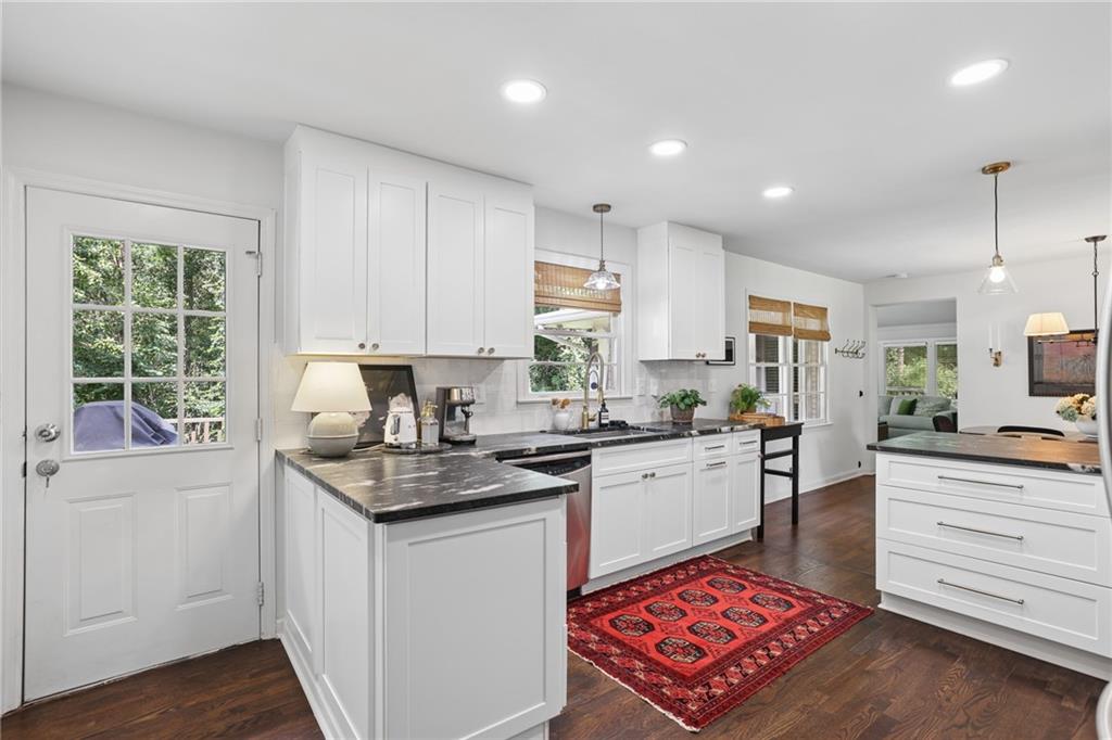 2756 Fontainebleau Drive