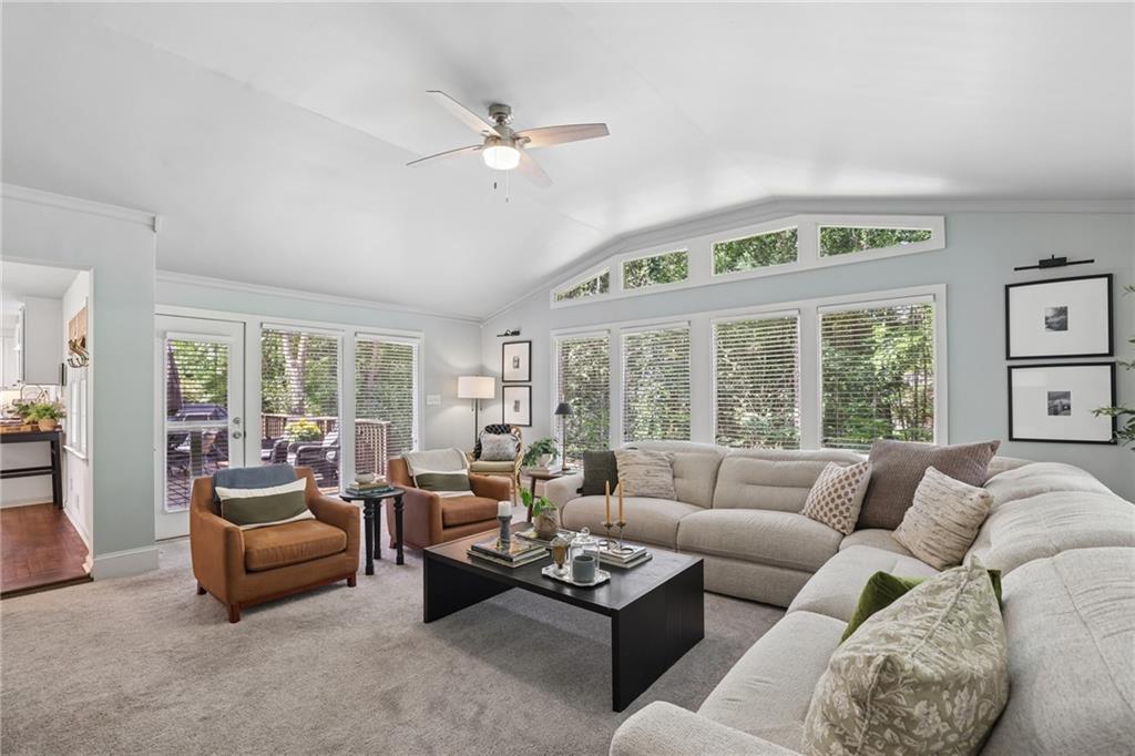 2756 Fontainebleau Drive