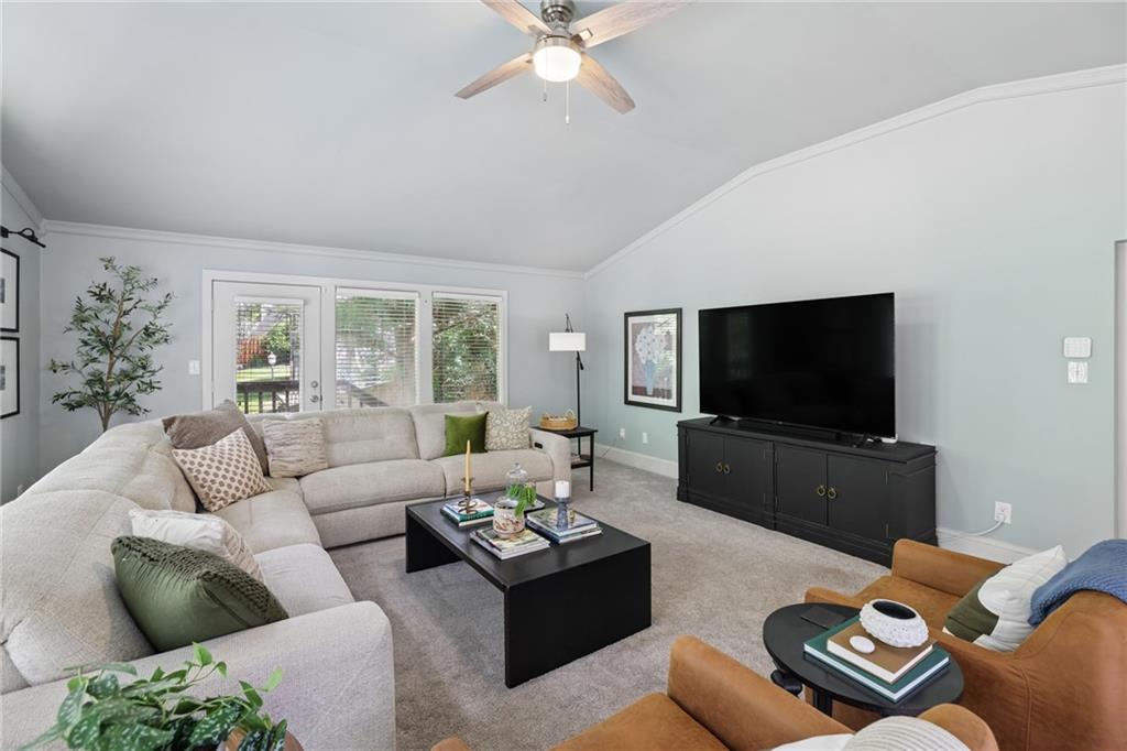 2756 Fontainebleau Drive