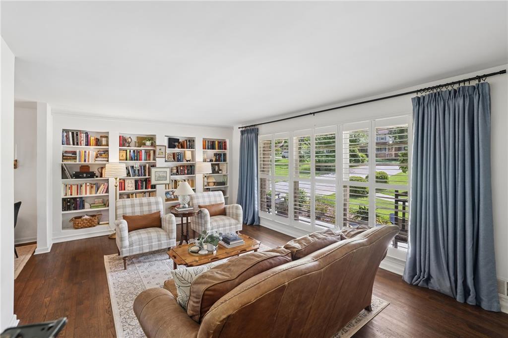2756 Fontainebleau Drive