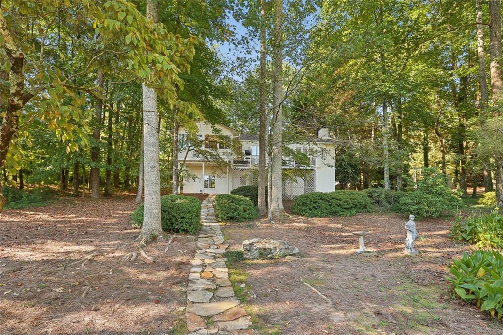 2350 Roxburgh Drive
