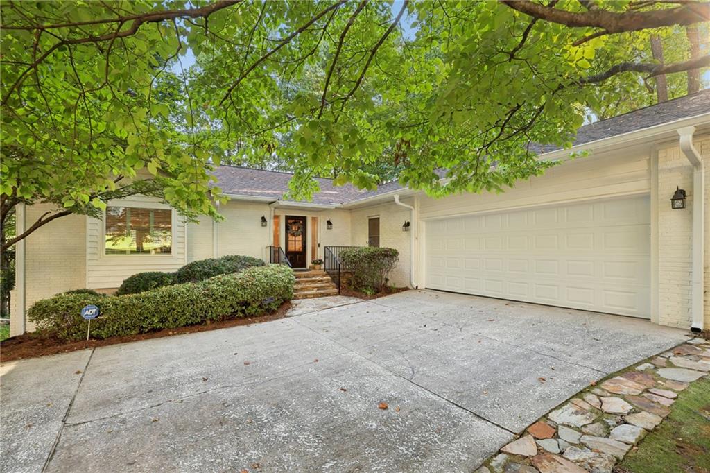 2350 Roxburgh Drive