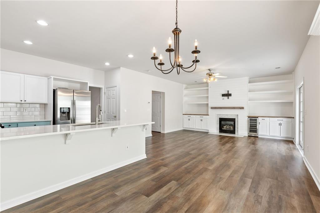 2410 Gateview Court
