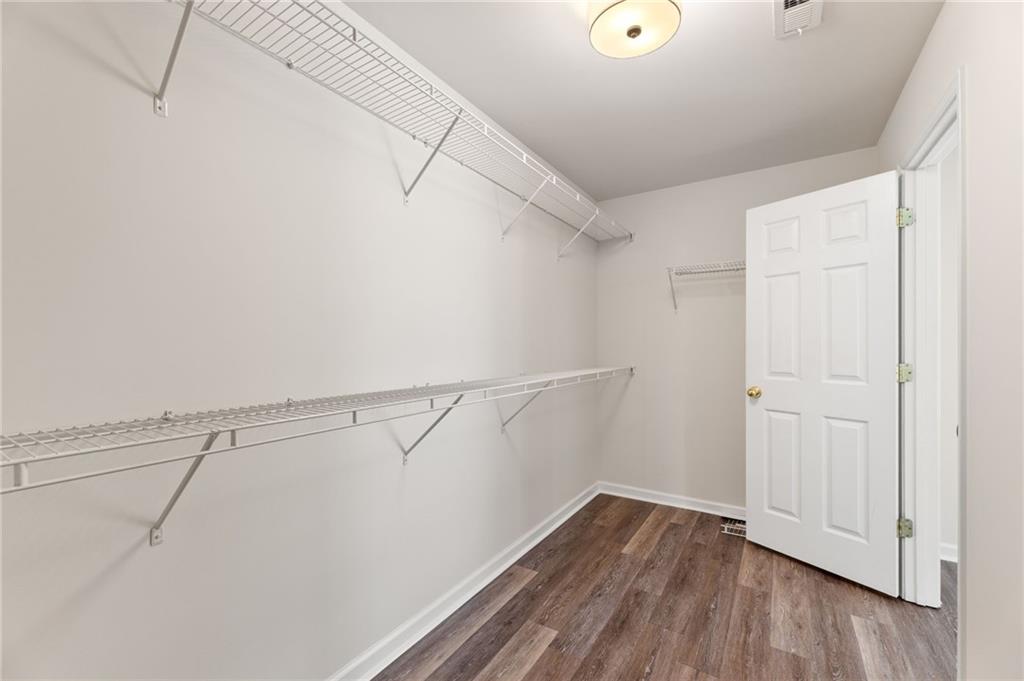 2410 Gateview Court