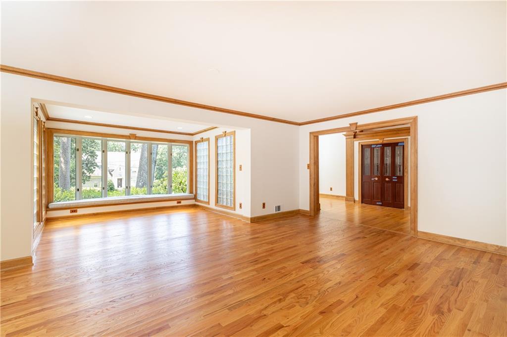 3267 Ivanhoe Drive