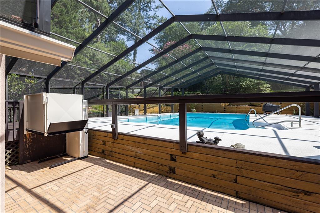 3267 Ivanhoe Drive
