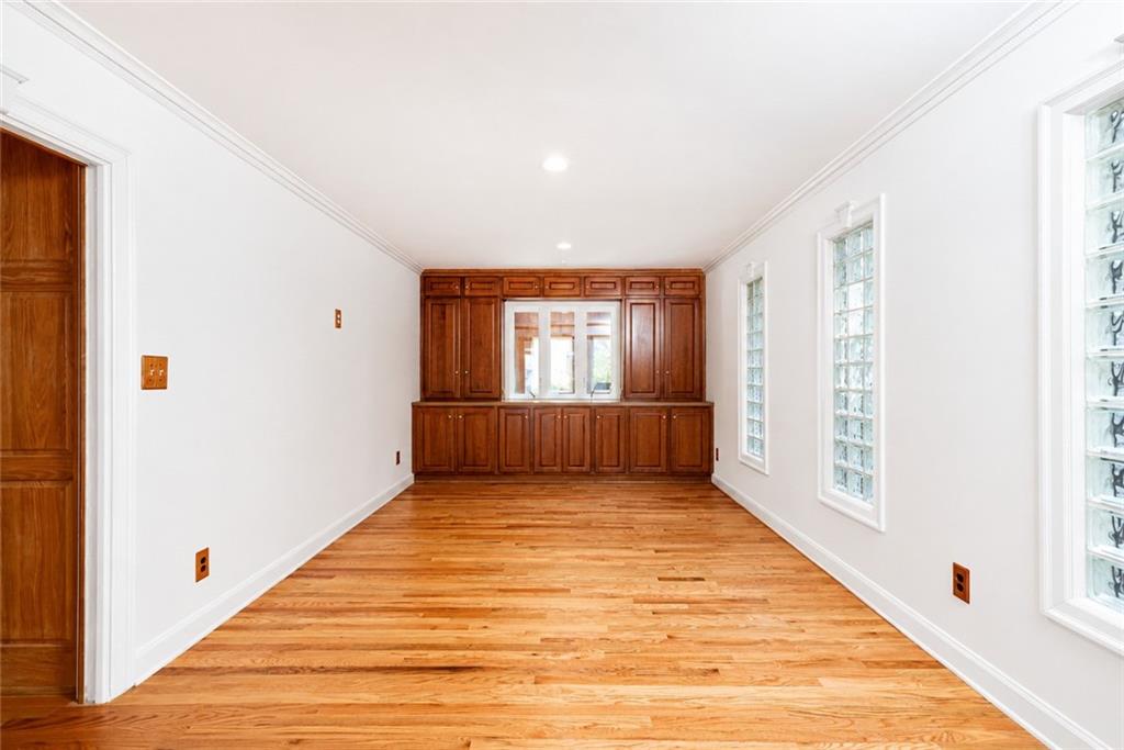 3267 Ivanhoe Drive