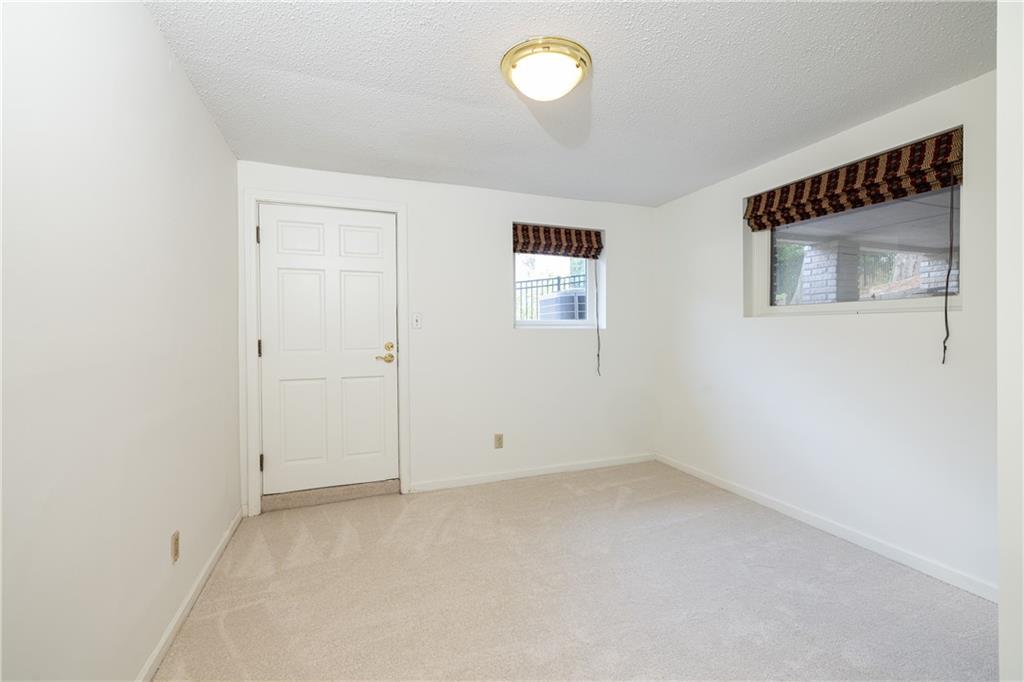 3267 Ivanhoe Drive