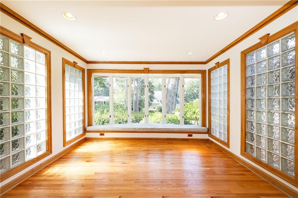 3267 Ivanhoe Drive
