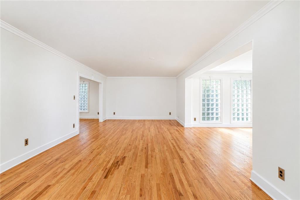 3267 Ivanhoe Drive