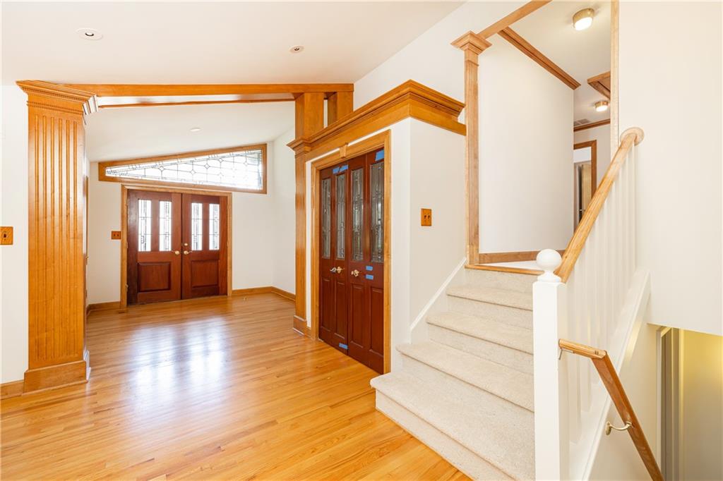 3267 Ivanhoe Drive