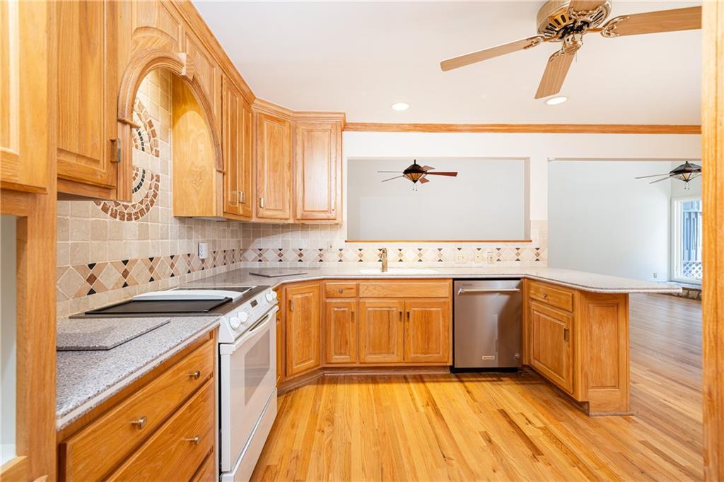 3267 Ivanhoe Drive