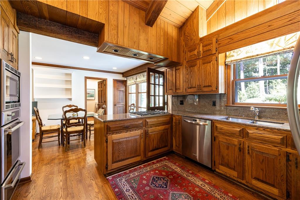 945 River Overlook Court