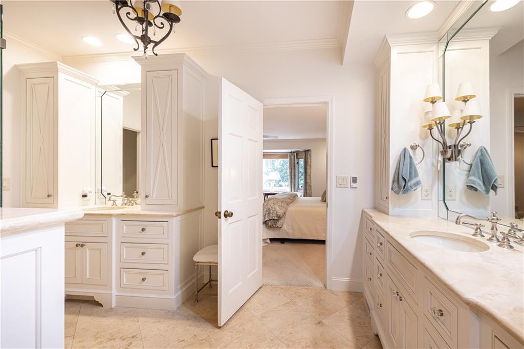 945 River Overlook Court