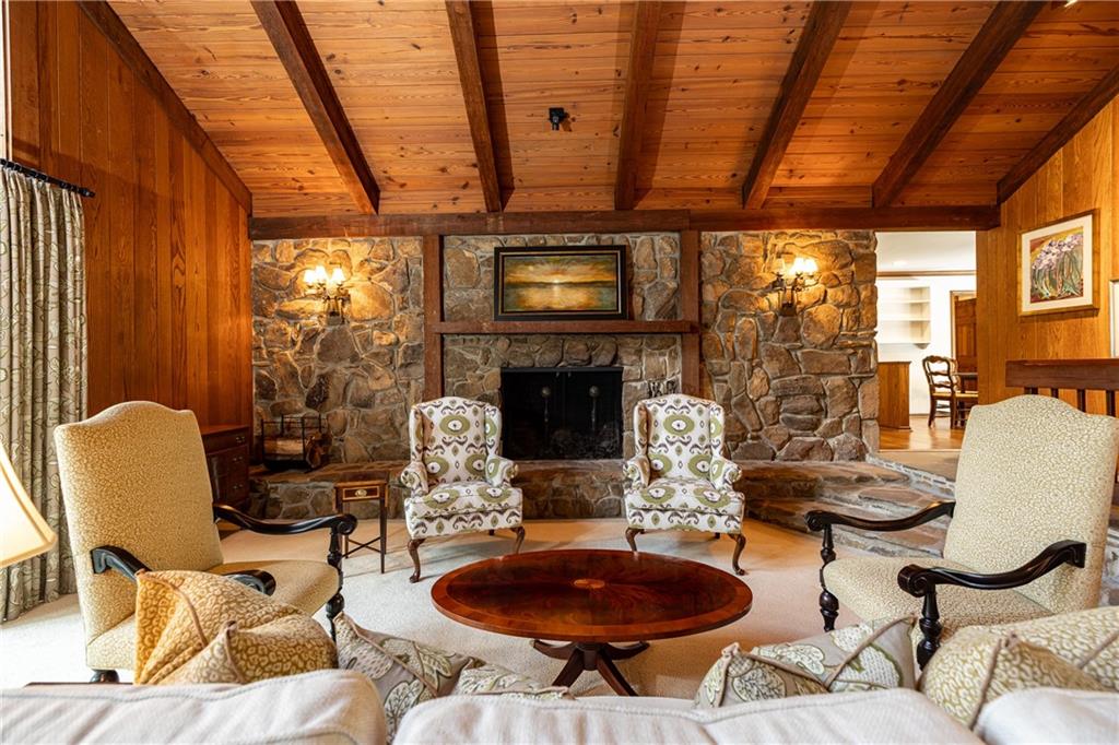 945 River Overlook Court