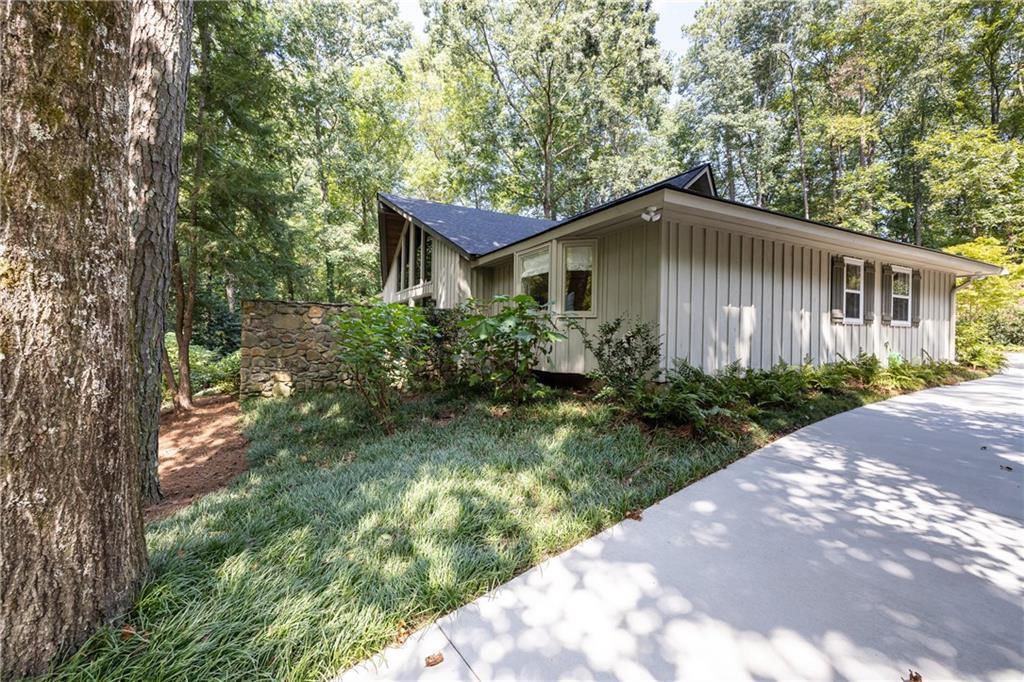 945 River Overlook Court