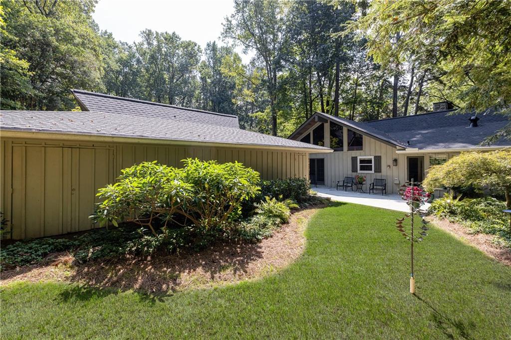 945 River Overlook Court