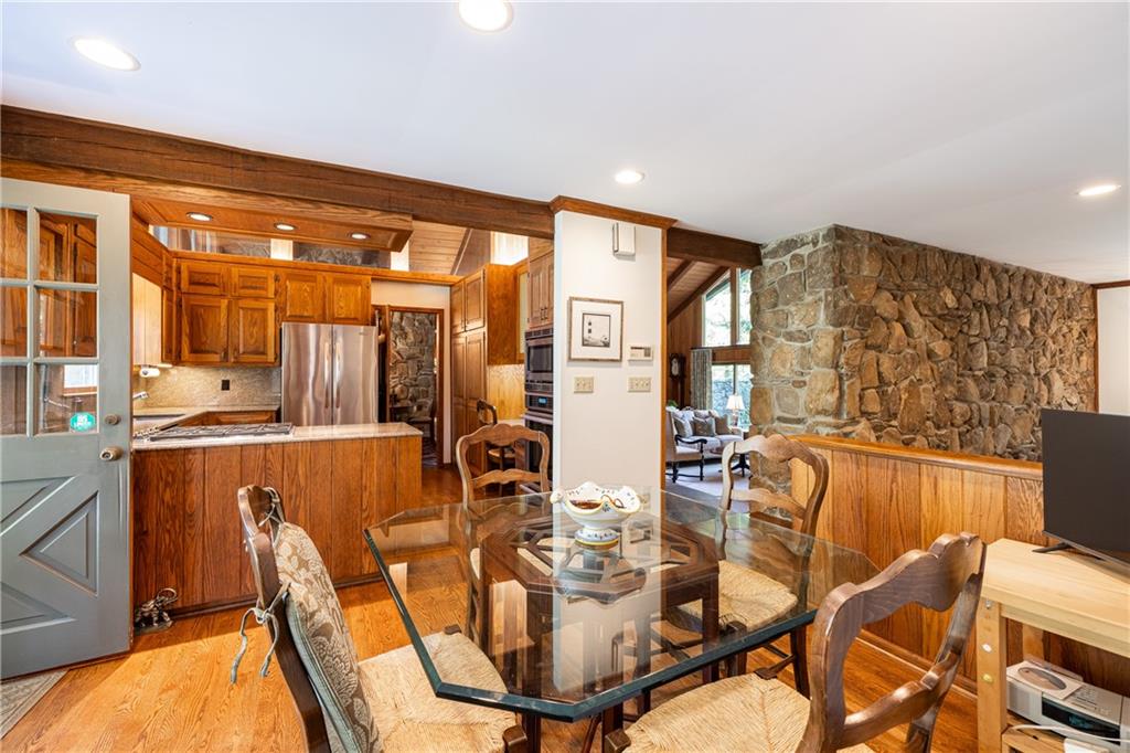 945 River Overlook Court