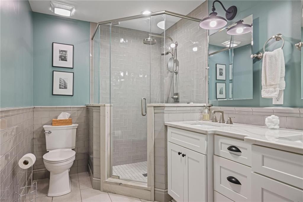 1365 Memorial Drive Unit 2