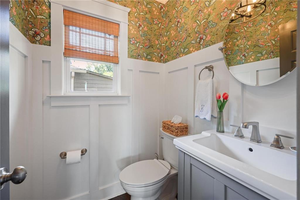 1365 Memorial Drive Unit 2