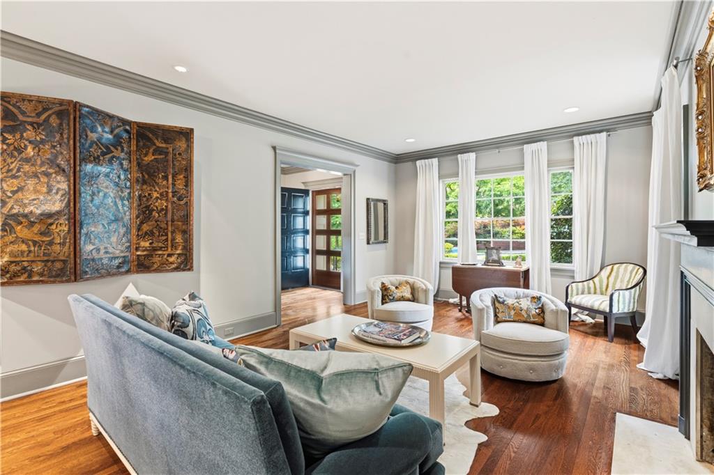 45 Montclair Drive NE