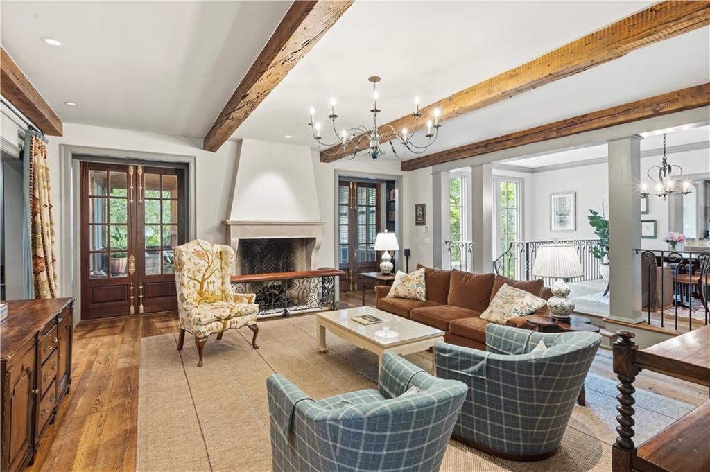 45 Montclair Drive NE