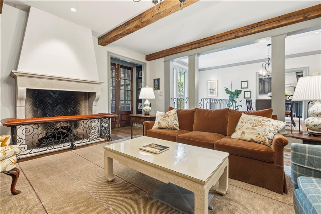 45 Montclair Drive NE