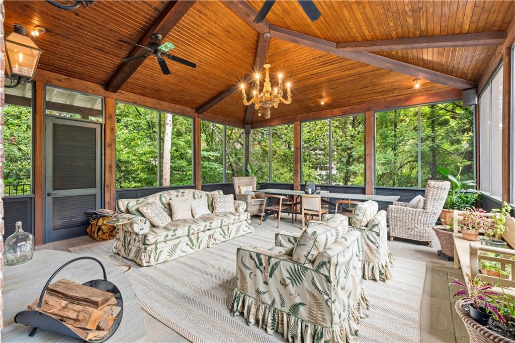 45 Montclair Drive NE
