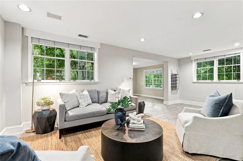 2321 Bohler Road NW