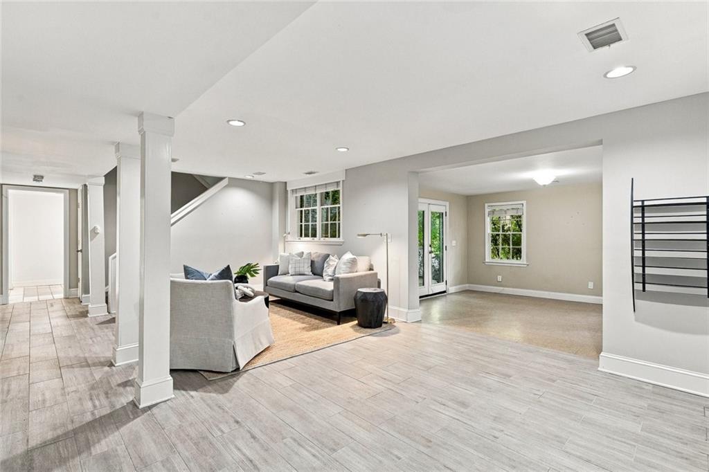 2321 Bohler Road NW