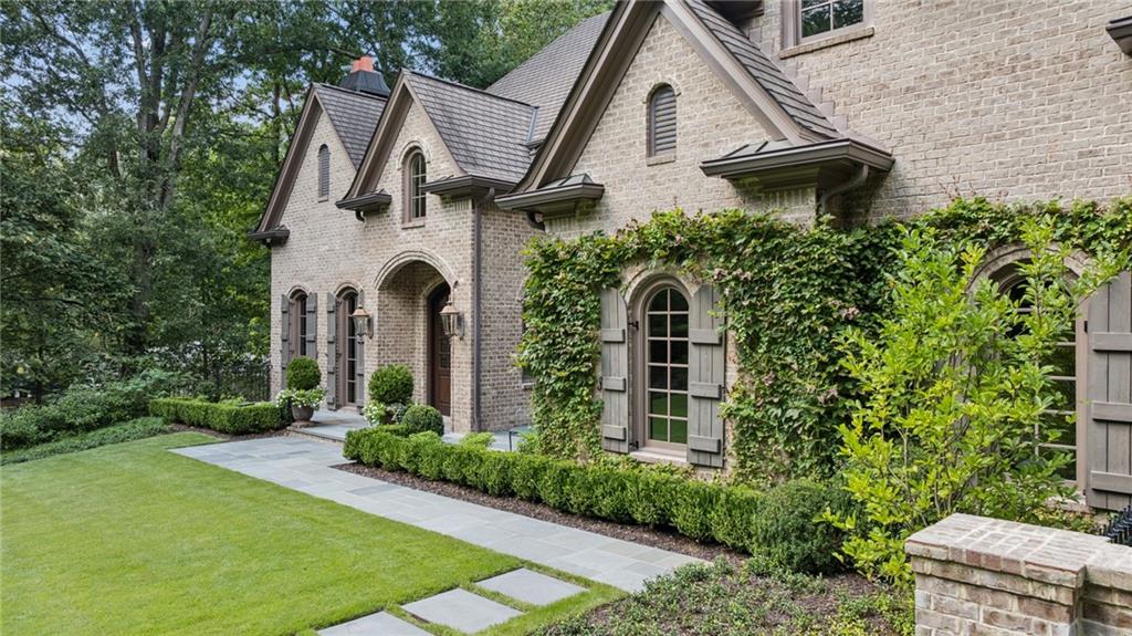 405 Kenbrook Drive