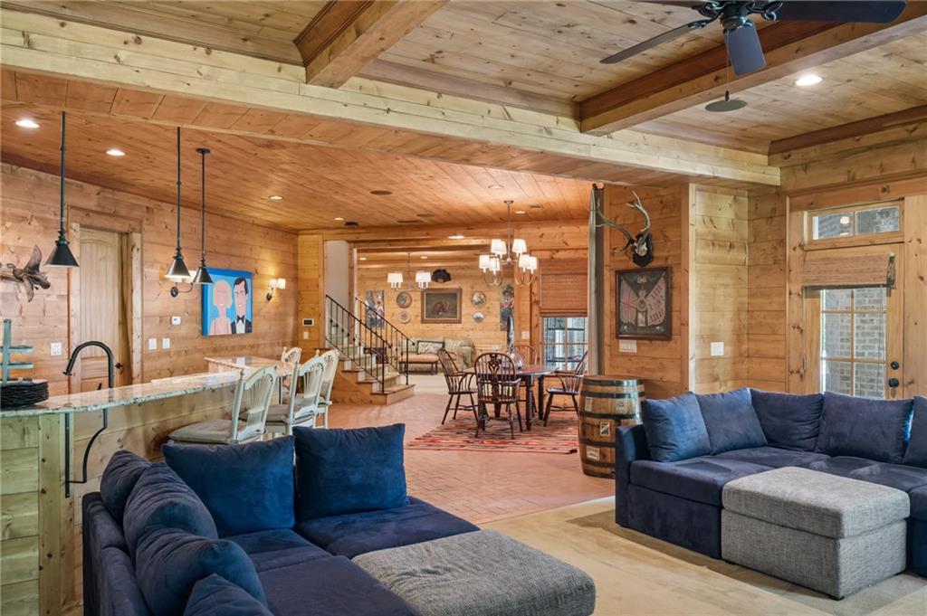 405 Kenbrook Drive