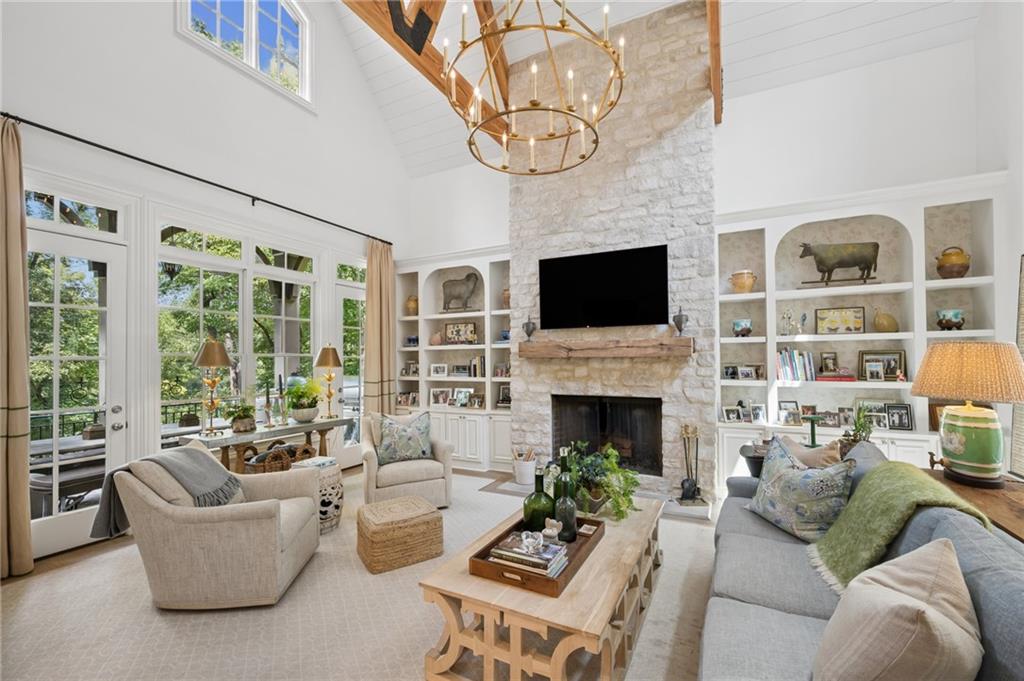 405 Kenbrook Drive
