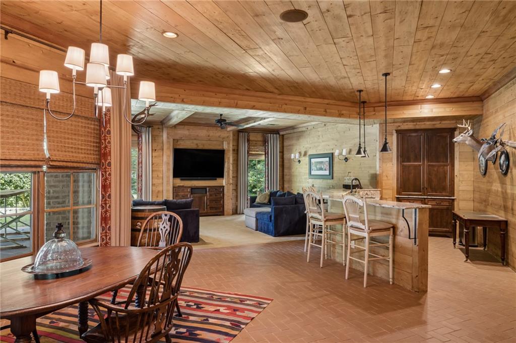 405 Kenbrook Drive