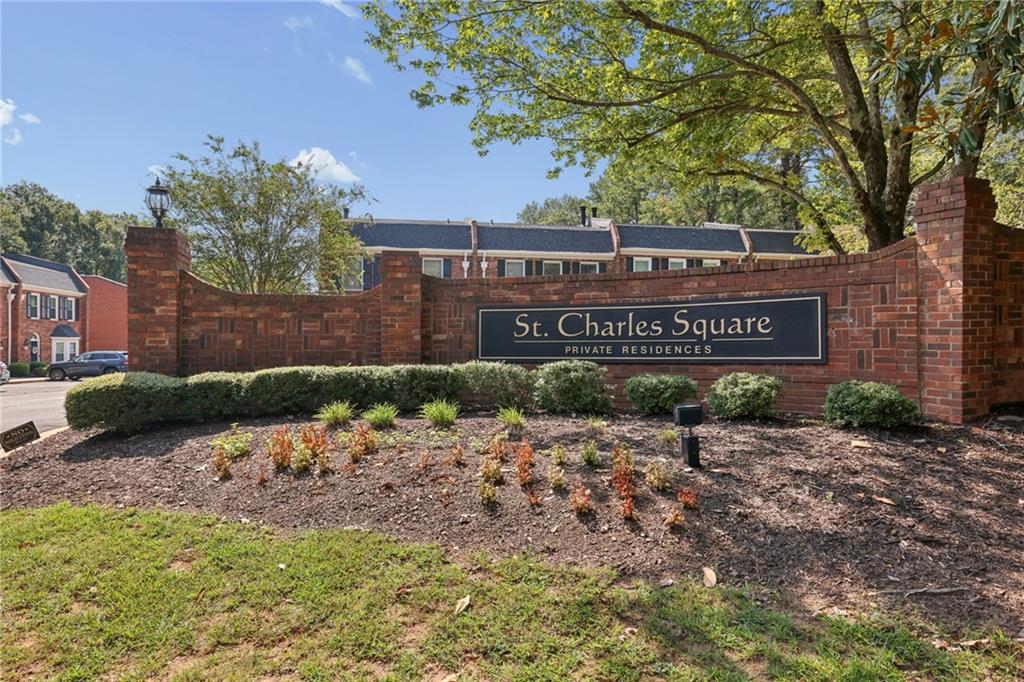 7810 Saint Charles Square