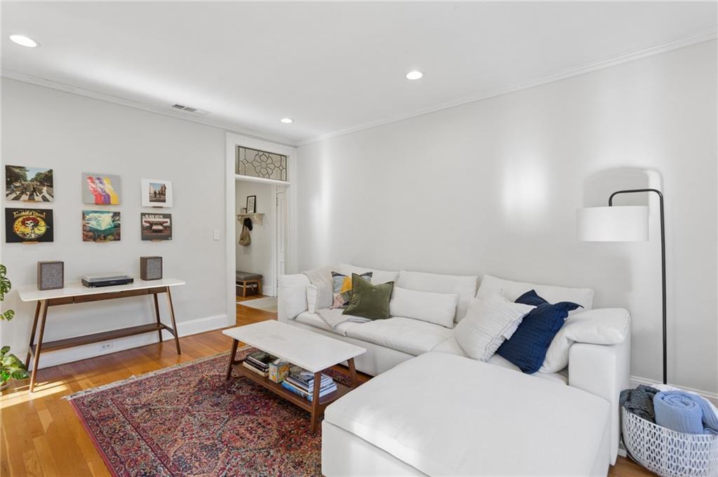18 Collier Road NW Unit 9