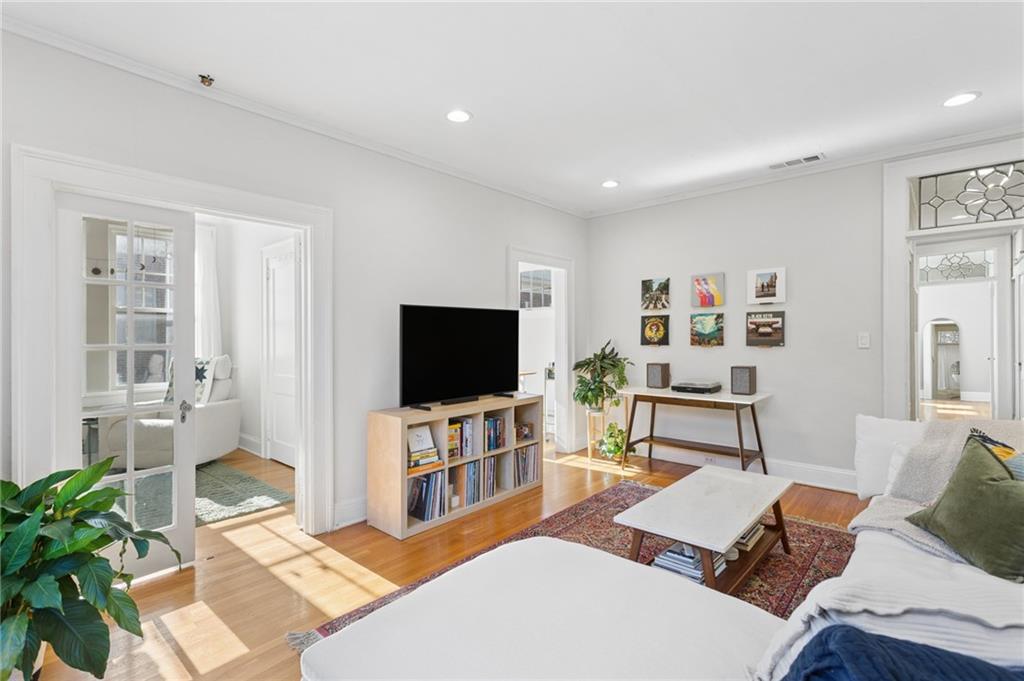 18 Collier Road NW Unit 9