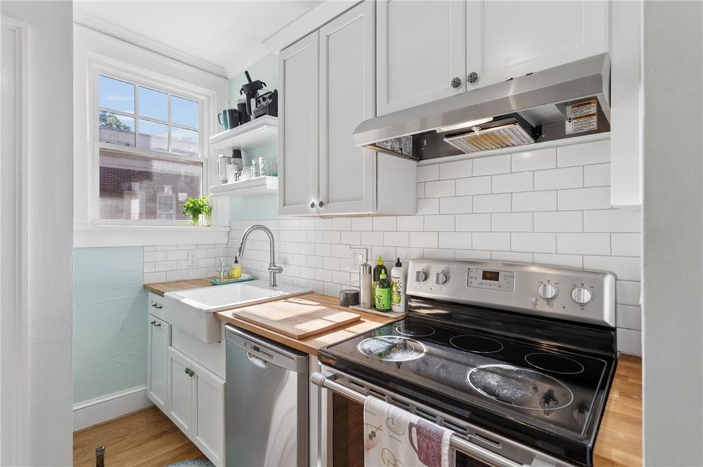 18 Collier Road NW Unit 9