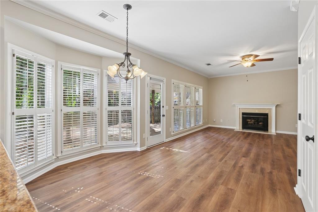 3325 Evonvale Glen
