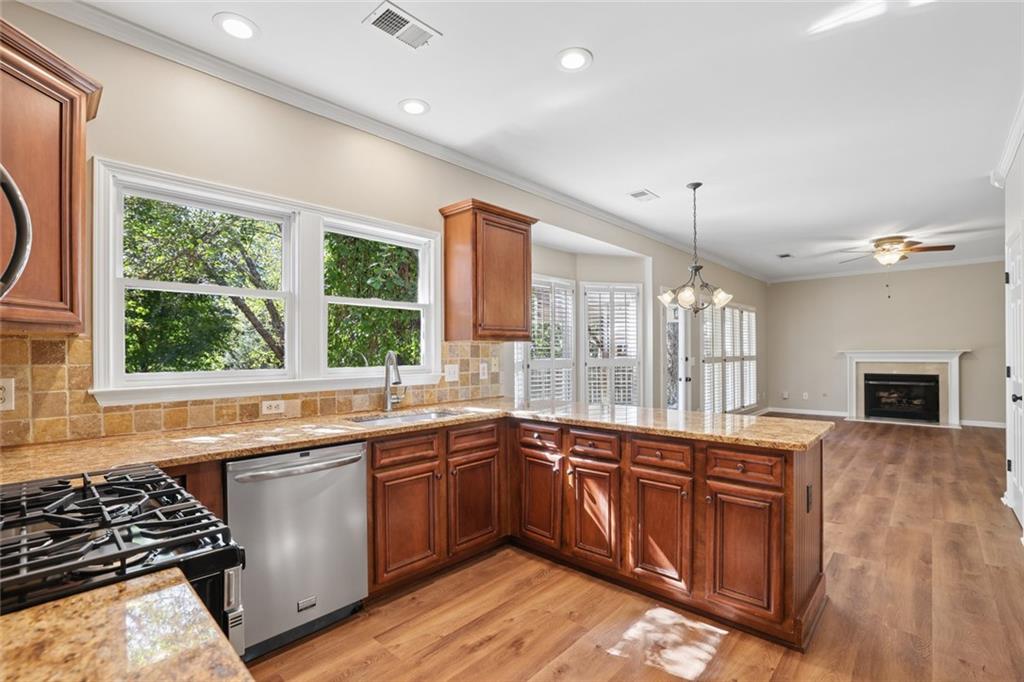 3325 Evonvale Glen