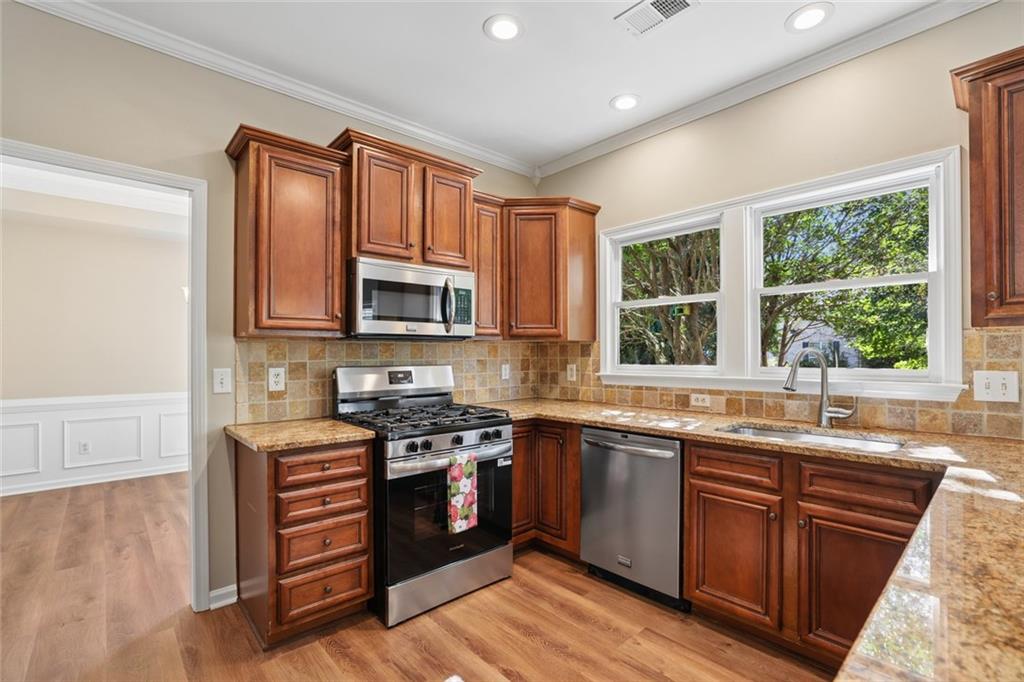 3325 Evonvale Glen