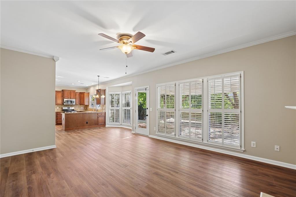 3325 Evonvale Glen