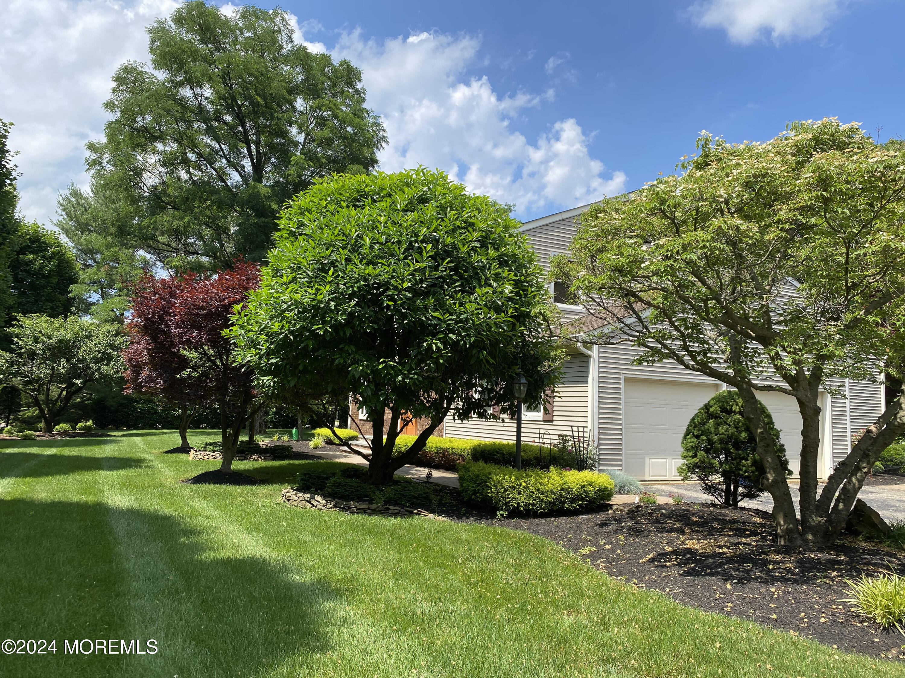 1 Holly Hill Road