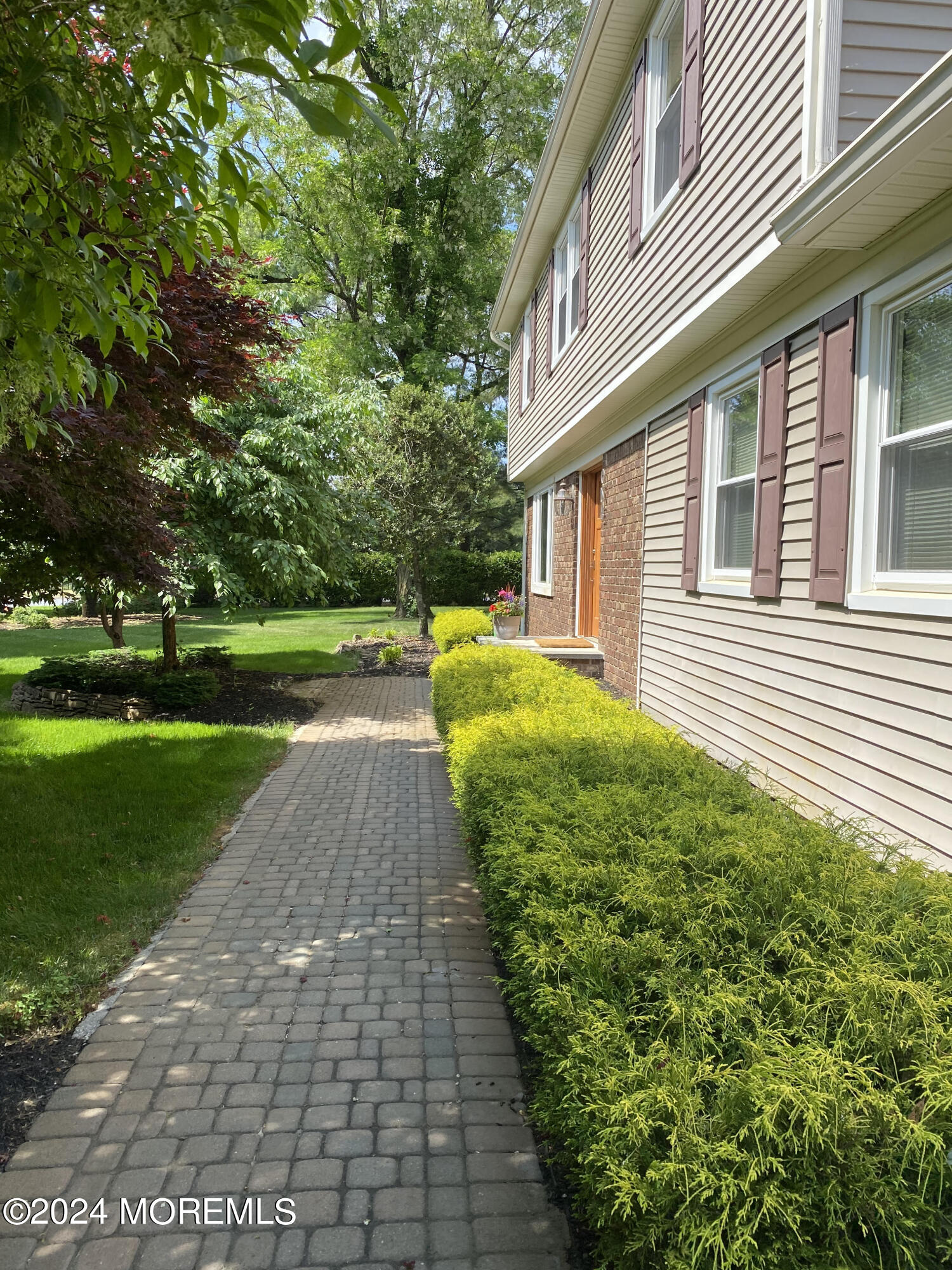 1 Holly Hill Road