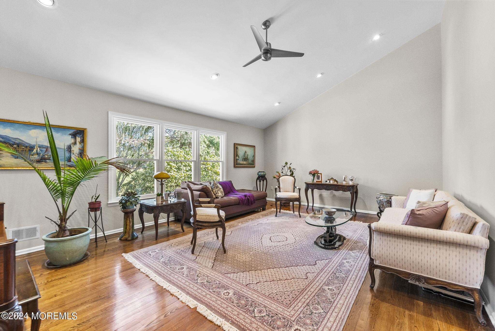 1 Holly Hill Road