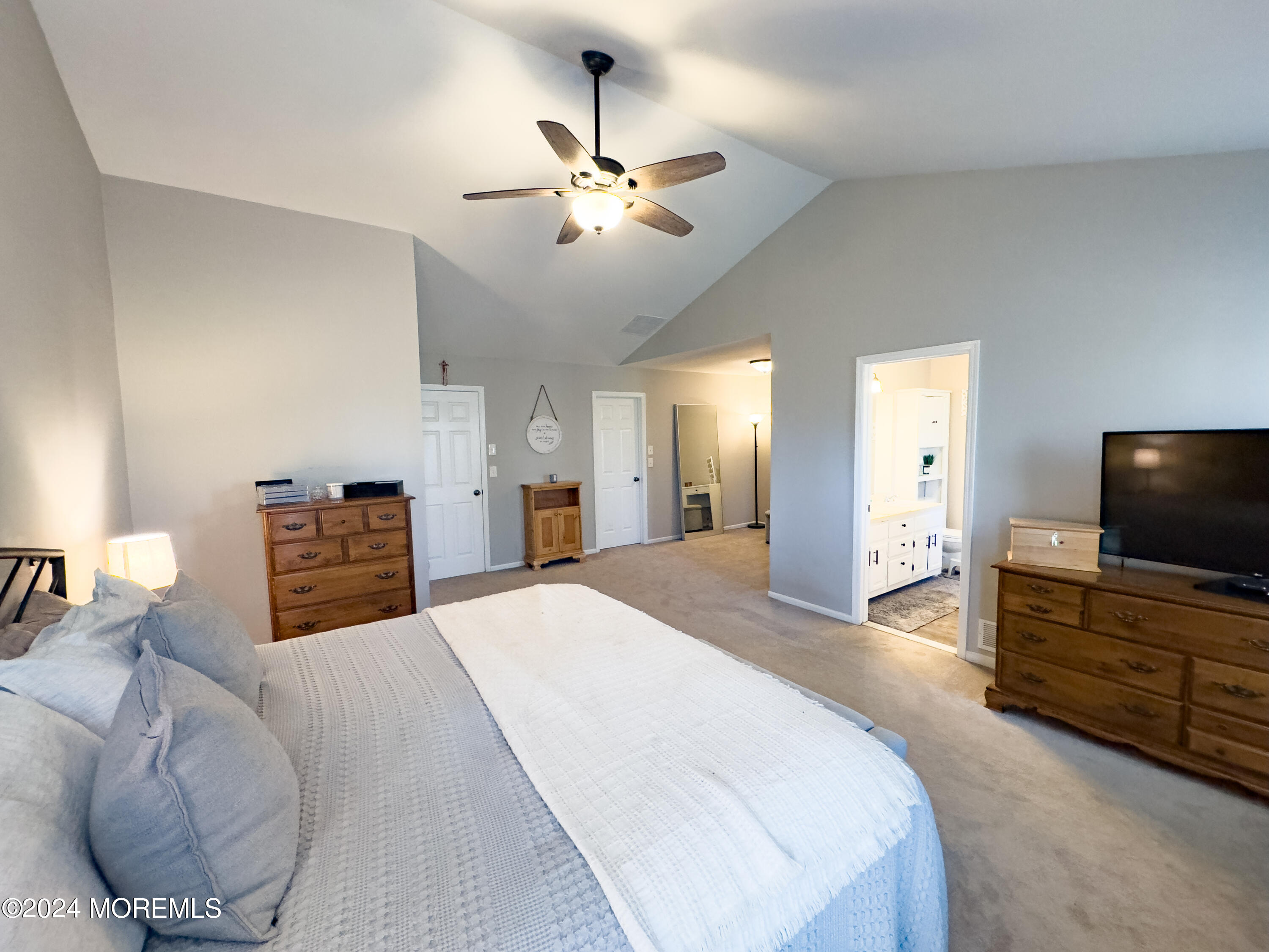 3 Stallion Court